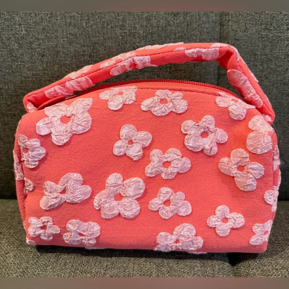 Ulta Makeup bag with makeup - Picture 8 of 12